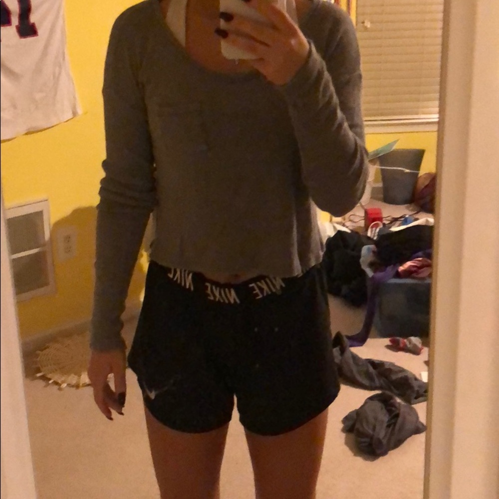 Hollister Crop top size: s